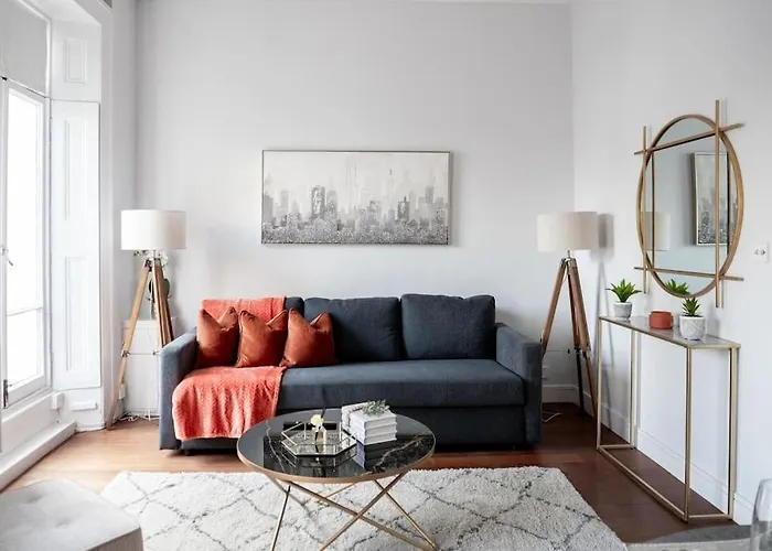 Stylish Flat In The Heart Of South Kensington