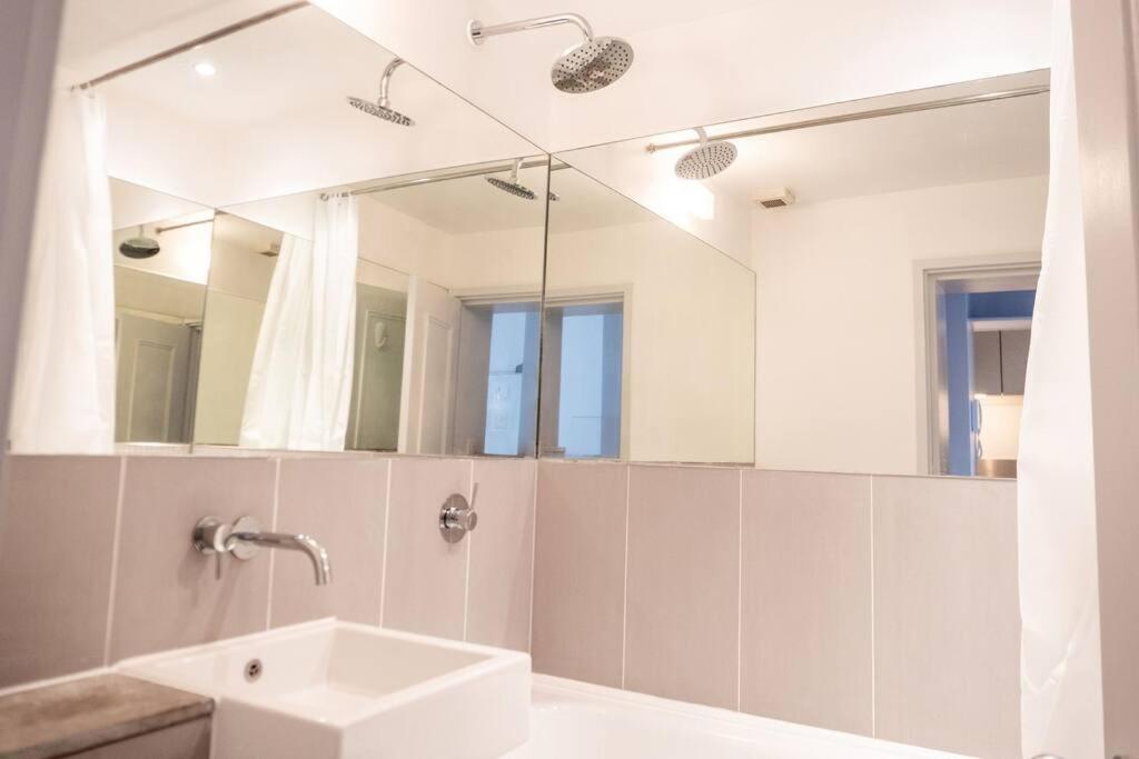 Stylish Flat In The Heart Of South Kensington * Londra