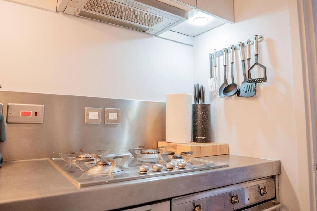 Stylish Flat In The Heart Of South Kensington