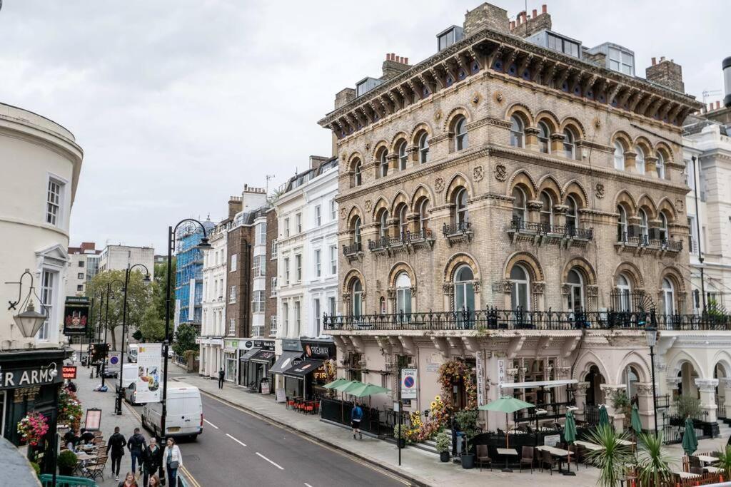Stylish Flat In The Heart Of South Kensington